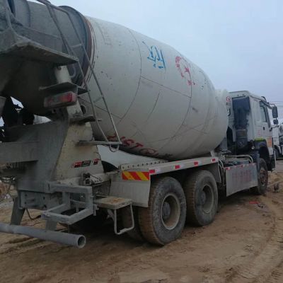 二手15臺豪沃0公里混凝土攪拌車，優(yōu)質(zhì)商砼罐車全解析